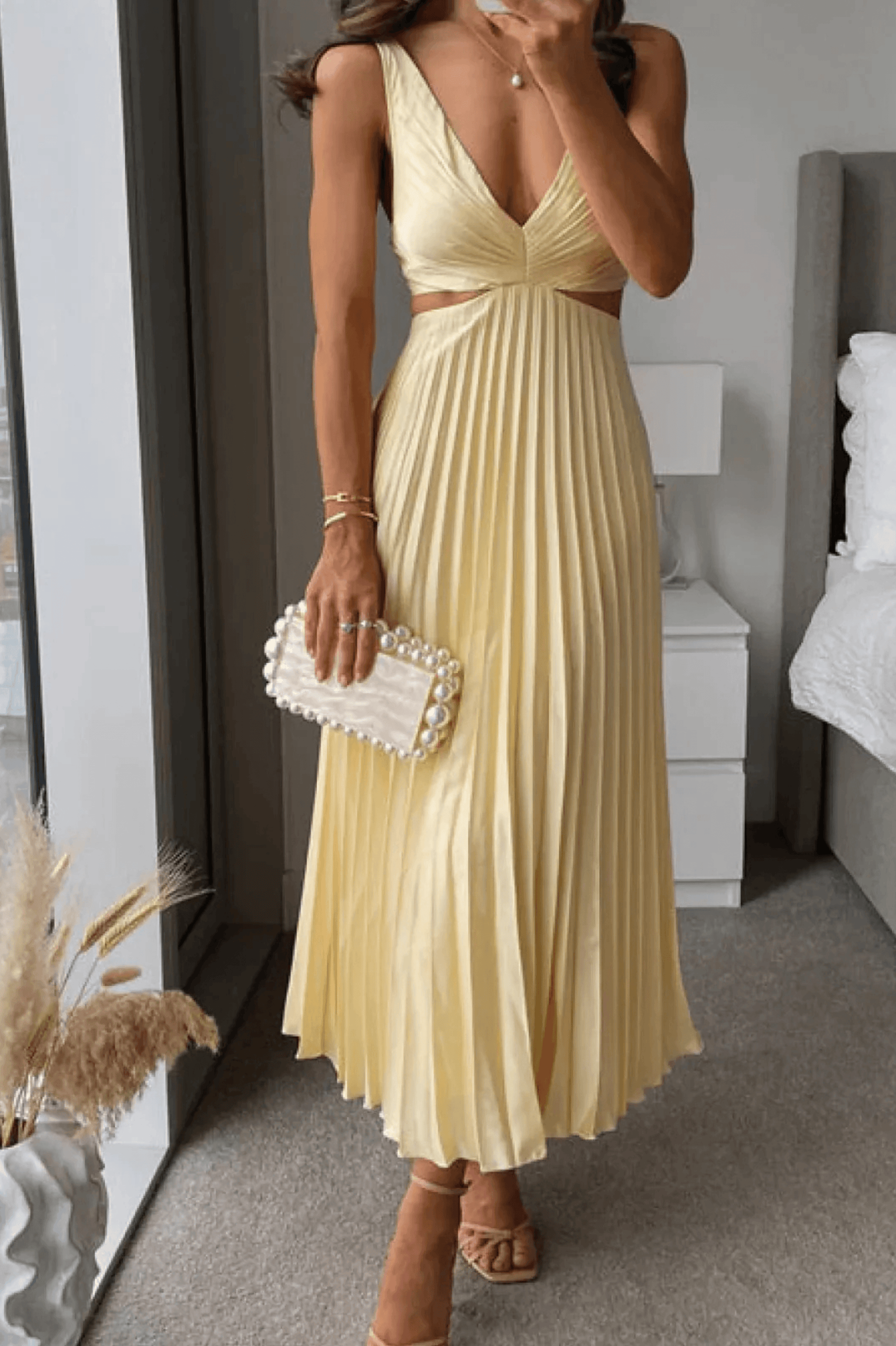 Estella Cutout Waist Loose Midi Dress - miaforde.co