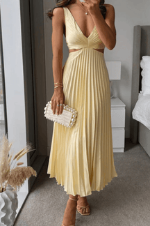 Estella Cutout Waist Loose Midi Dress - miaforde.co